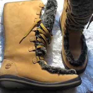 Timberland fur boots and bag